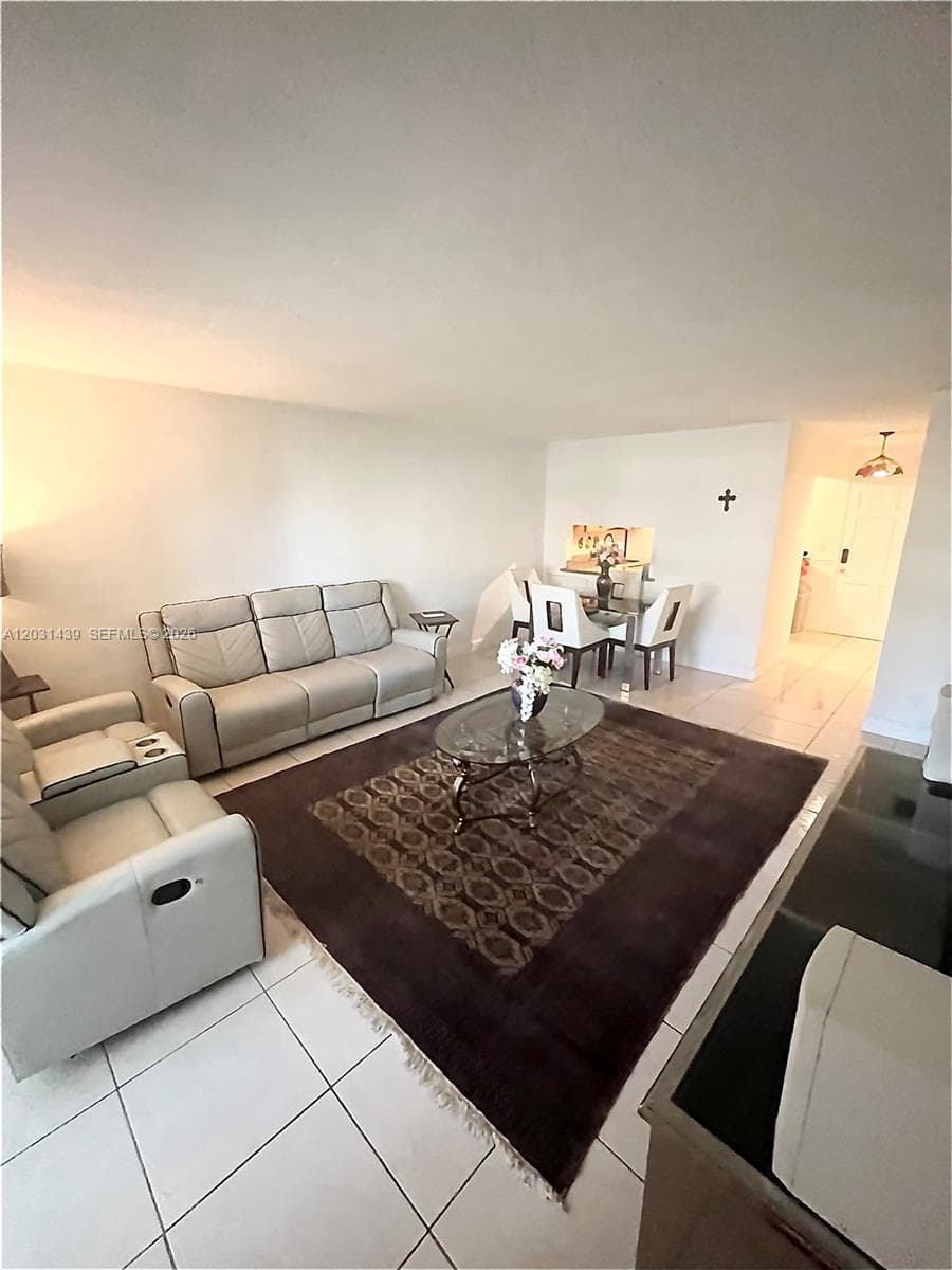 2581 N Garden Dr N # 203, Lake Worth, FL 33461 photo 2