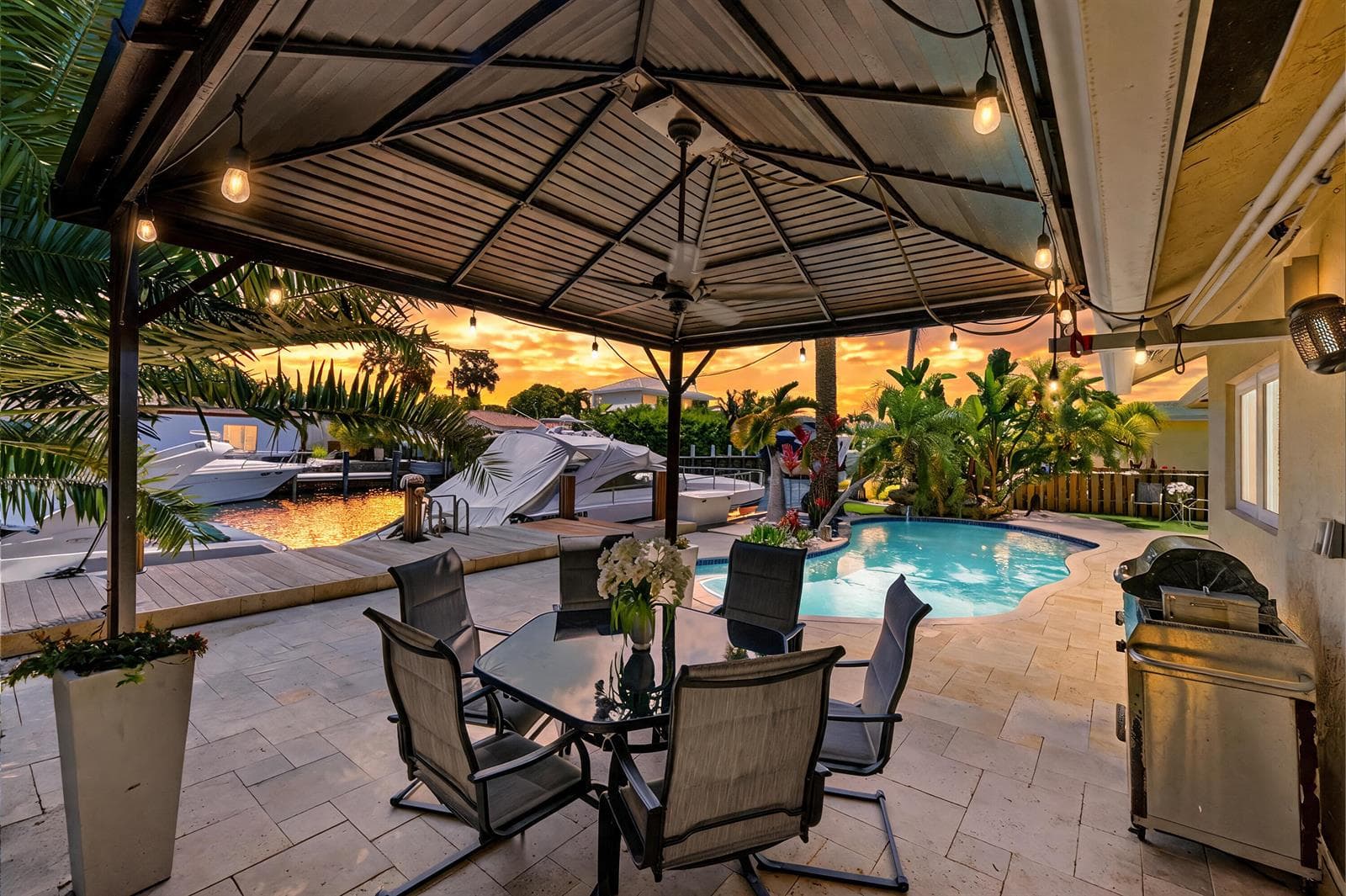 390 SE 12th Avenue, Pompano Beach, FL 33060 photo 2