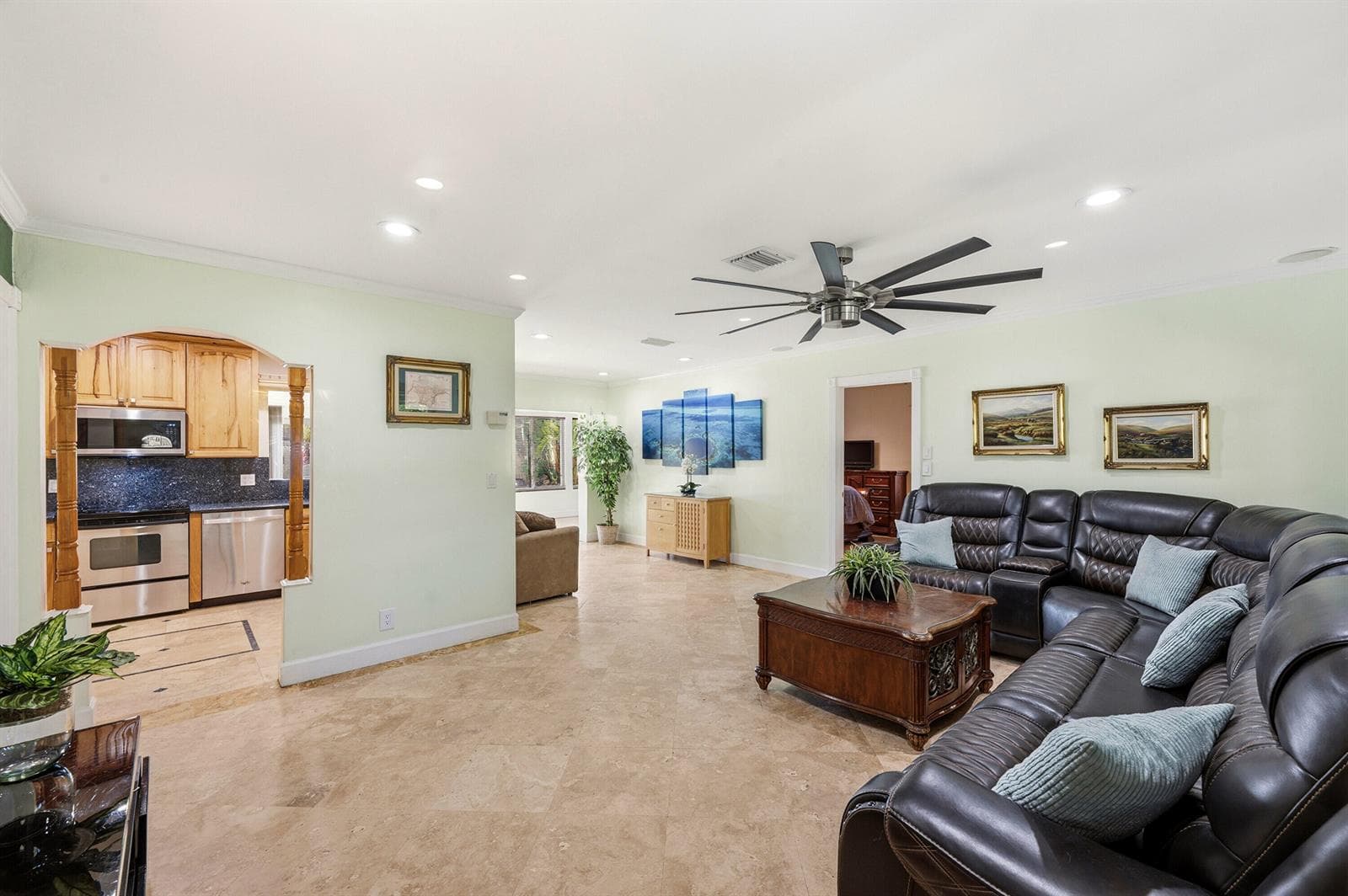 390 SE 12th Avenue, Pompano Beach, FL 33060 photo 3