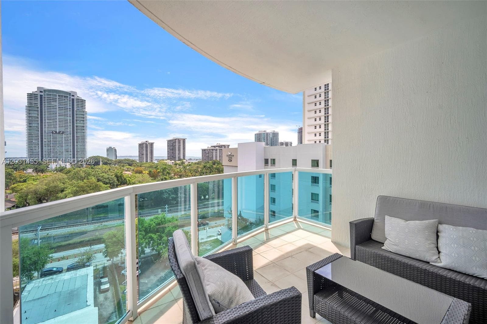 1723 SW 2nd Ave # 1001, Miami, FL 33129 photo 4