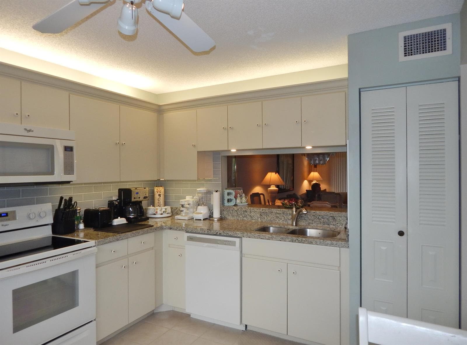 6698 N 10th Ave N # 215, Lake Worth, FL 33467 photo 4