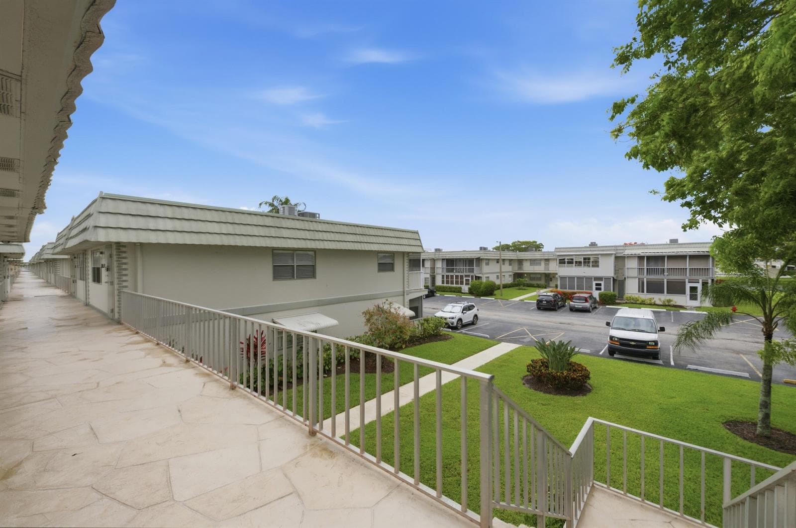 670 Monaco N, Delray Beach, FL 33446 photo 4