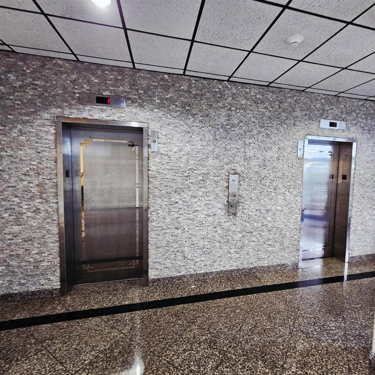 200 S Birch Road # 208, Fort Lauderdale, FL 33316 photo 2