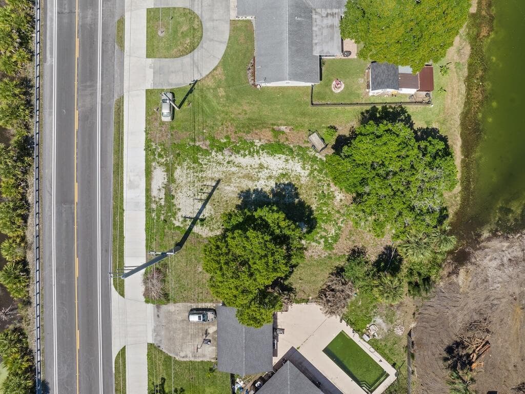 6204 Emerson Avenue, Fort Pierce, FL 34951 photo 4