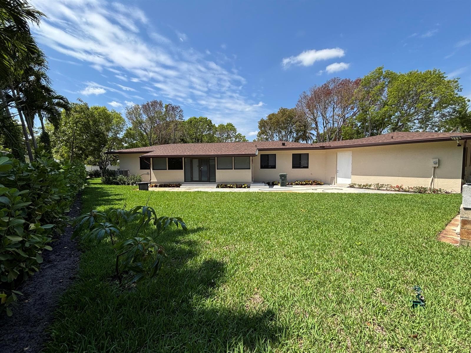 135 E Ilex Drive, Lake Park, FL 33403 photo 4