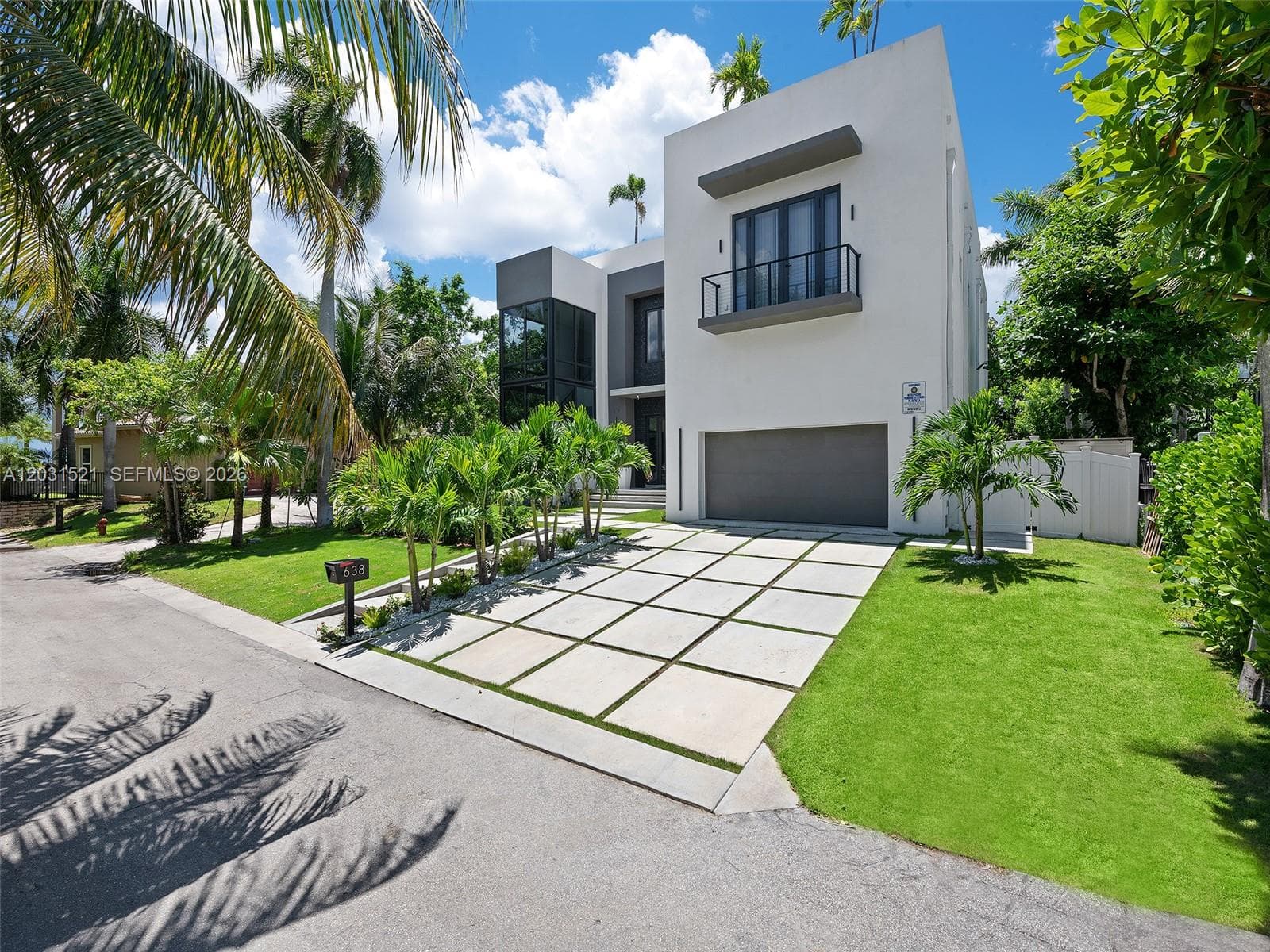 638 Lakeside Harbor, Boynton Beach, FL 33435 photo 2