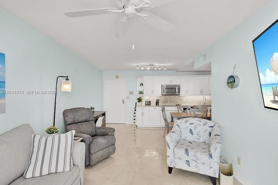 88500 Overseas Hwy # 504, Plantation Key, FL 33070 photo 3