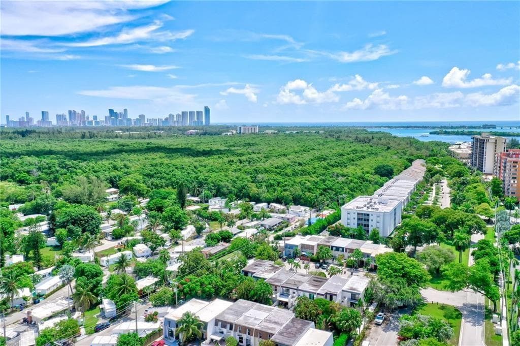2350 NE 135th Street # 1212, North Miami, FL 33181 photo 3