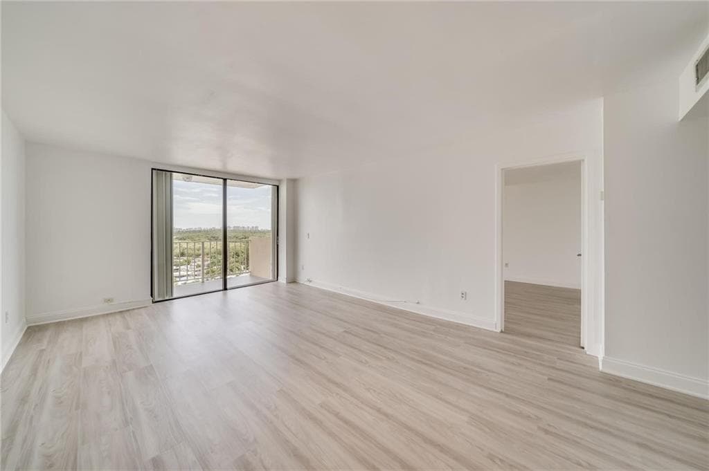 2350 NE 135th Street # 1212, North Miami, FL 33181 photo 4