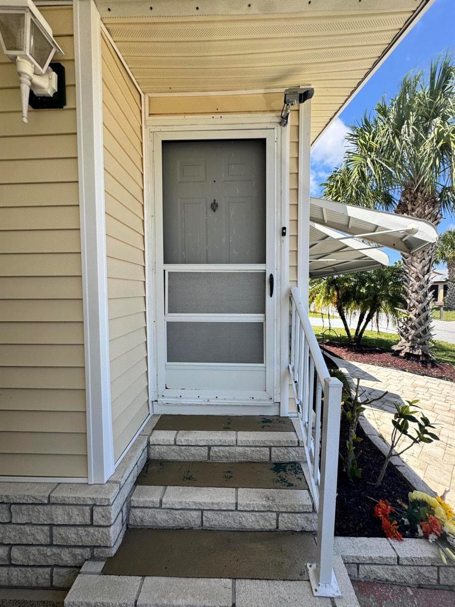 14041 Zorzal Avenue, Fort Pierce, FL 34951 photo 5