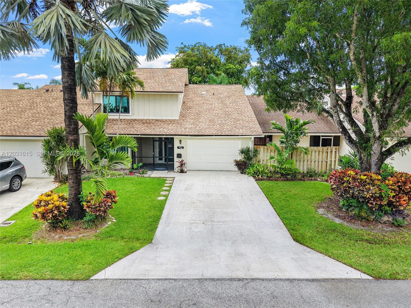11870 Donlin Dr, Wellington, FL 33414 photo 2