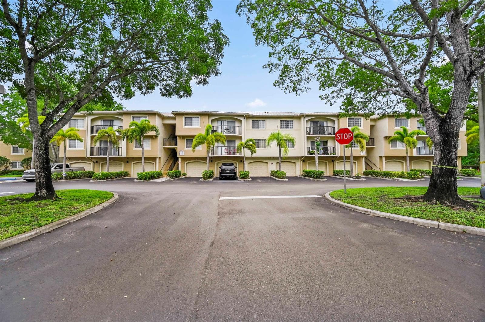 1100 S Crestwood Ct Court S # 1109, Royal Palm Beach, FL 33411 photo 2