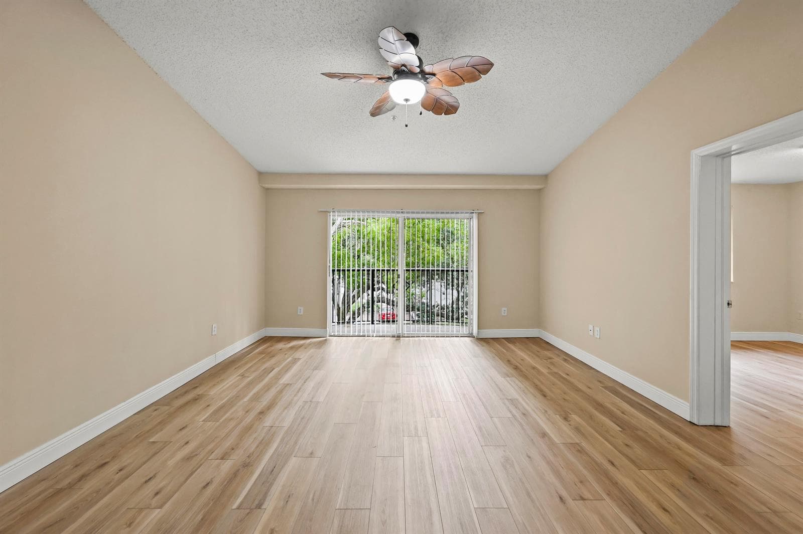 1100 S Crestwood Ct Court S # 1109, Royal Palm Beach, FL 33411 photo 5