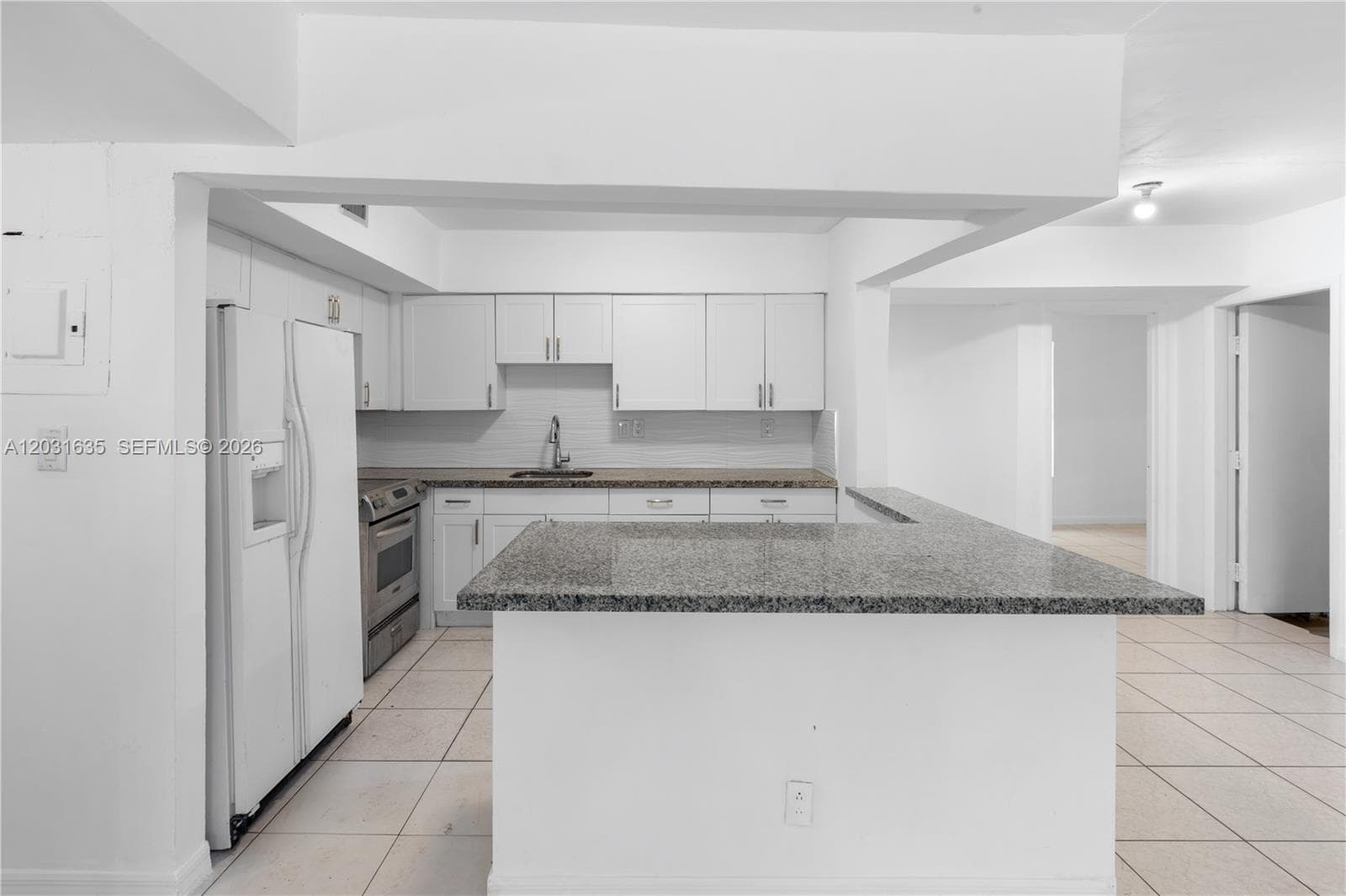 3061 NE 4th Ave, Wilton Manors, FL 33334 photo 5