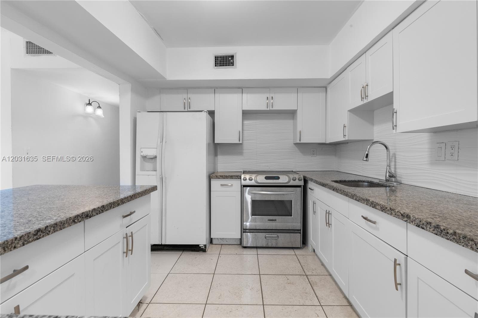 3061 NE 4th Ave, Wilton Manors, FL 33334 photo 4