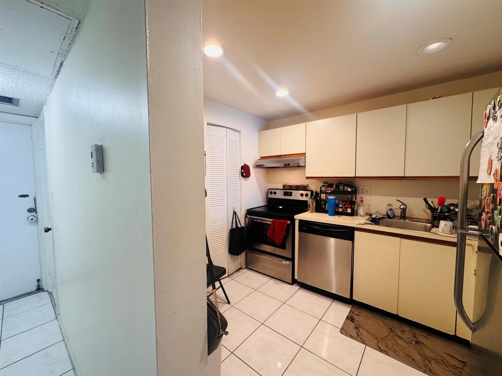8025 S Colony Cir Circle # 203, Tamarac, FL 33321 photo 2