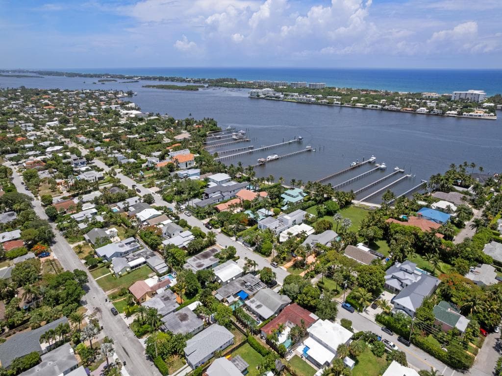 1615 N Lakeside Drive, FL 33460 photo 2