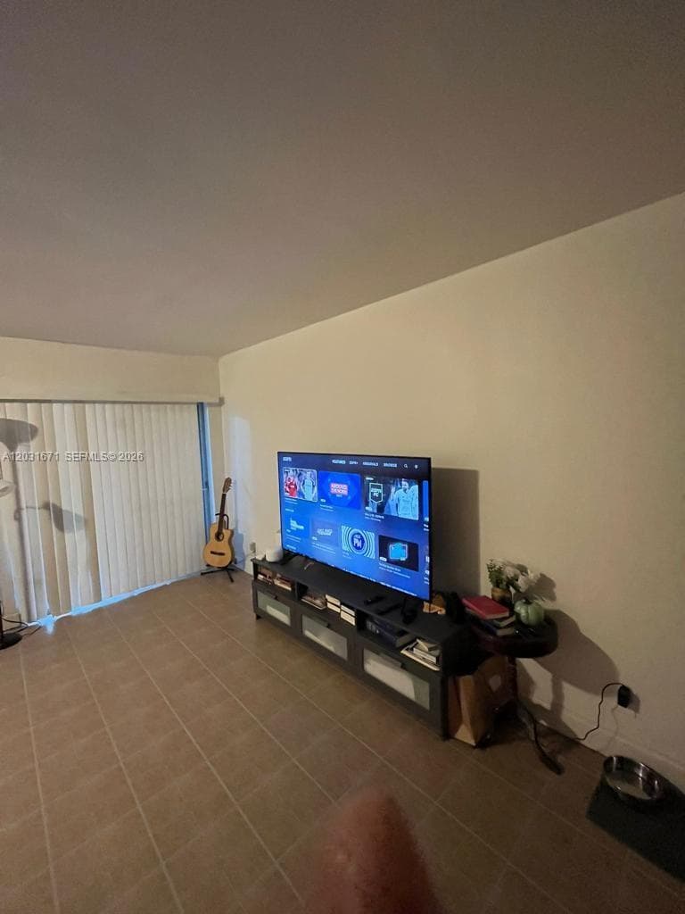 18111 NW 68th Ave # H102, Hialeah, FL 33015 photo 5