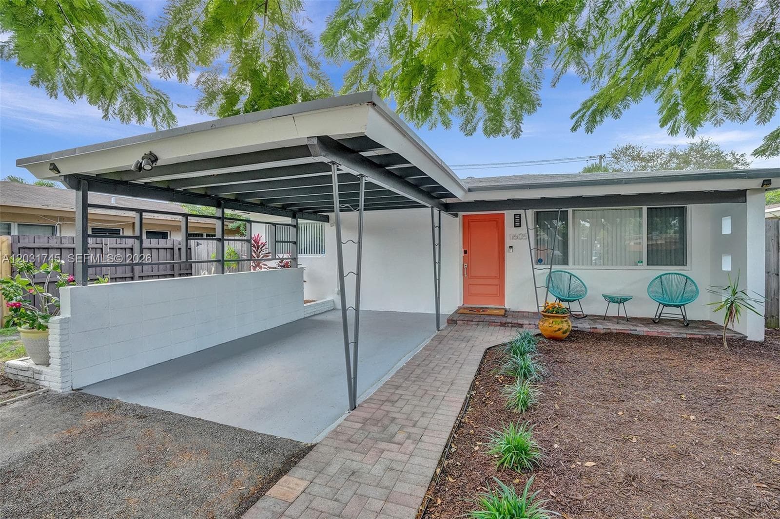 1605 NW 7th Ter, Fort Lauderdale, FL 33311 photo 4