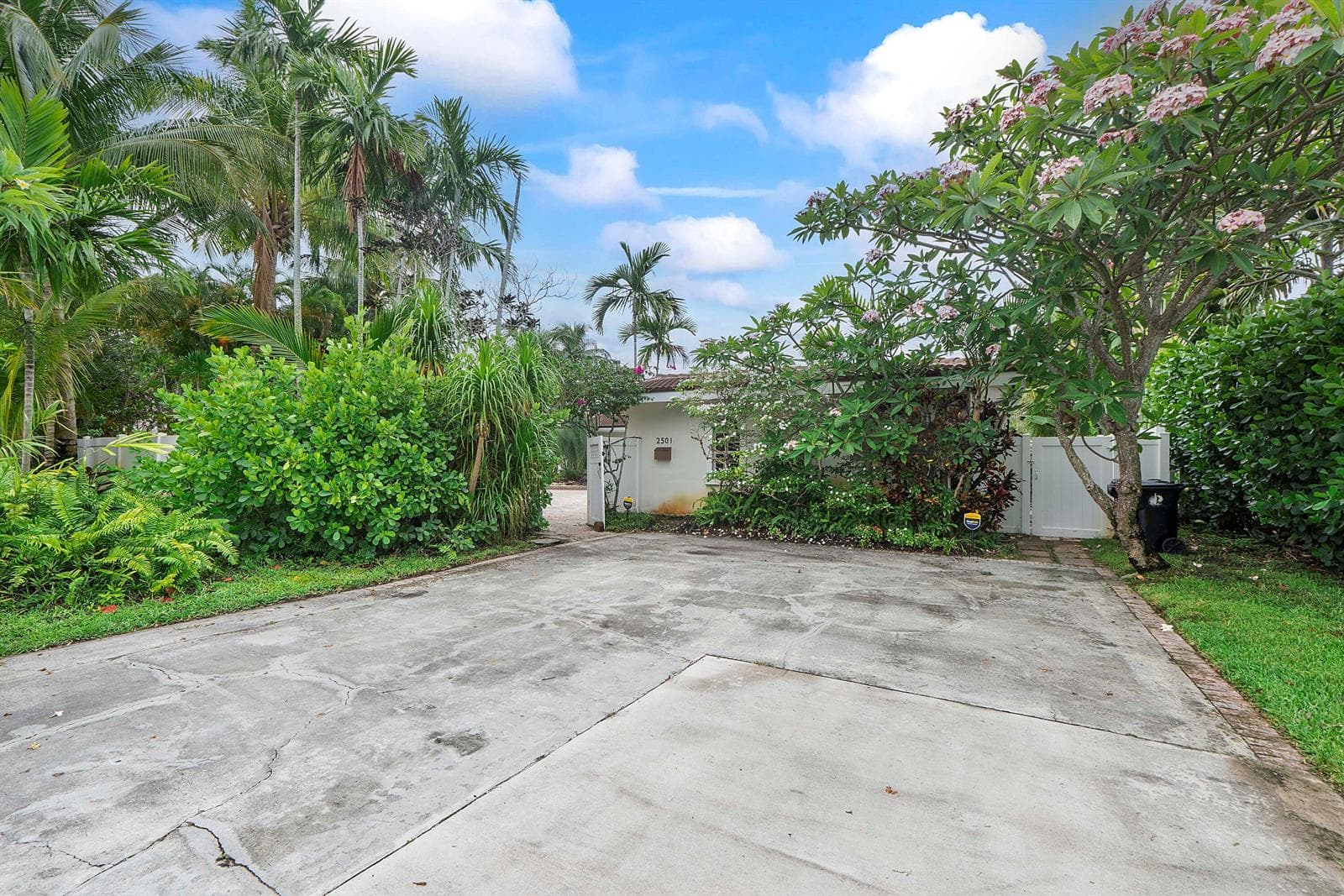 2501 NE 26th Terrace, Fort Lauderdale, FL 33305 photo 3