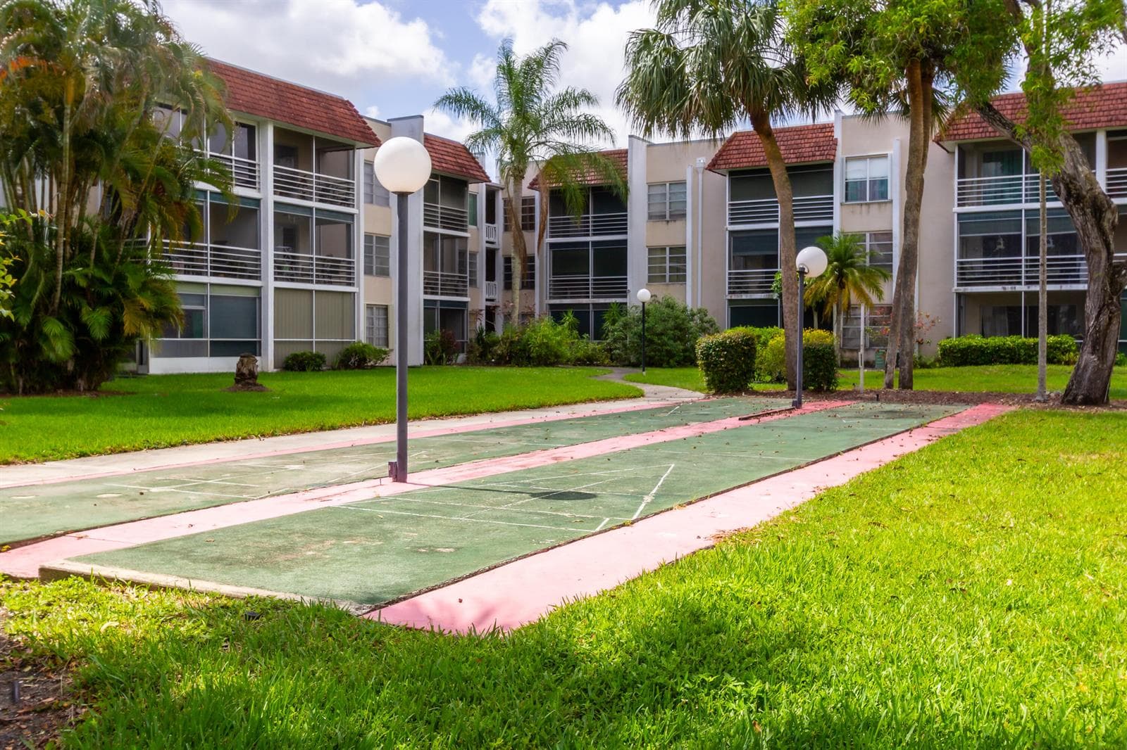 3531 Inverrary Drive # H406, Lauderhill, FL 33319 photo 2