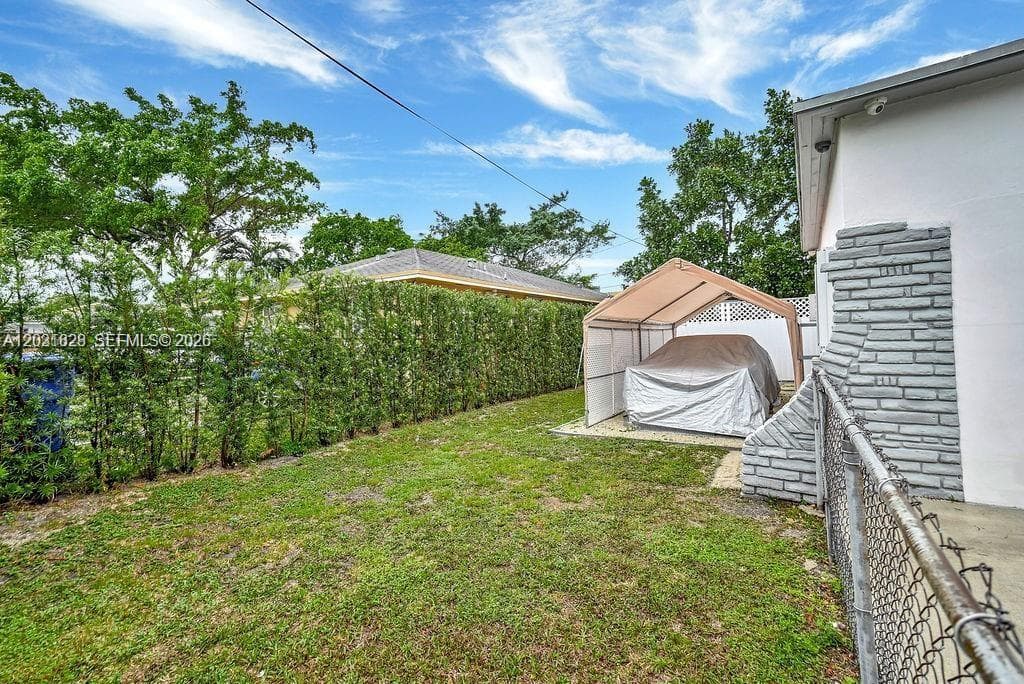 600 NW 34th Ave, Miami, FL 33125 photo 3