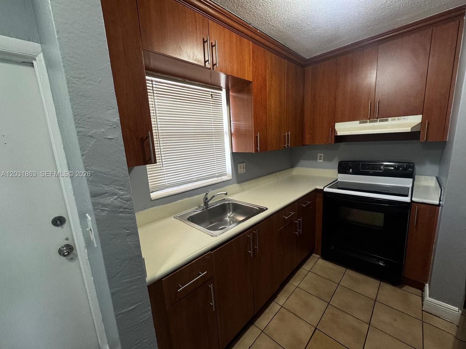 4061 N Dixie Hwy # 28, Oakland Park, FL 33334 photo 3