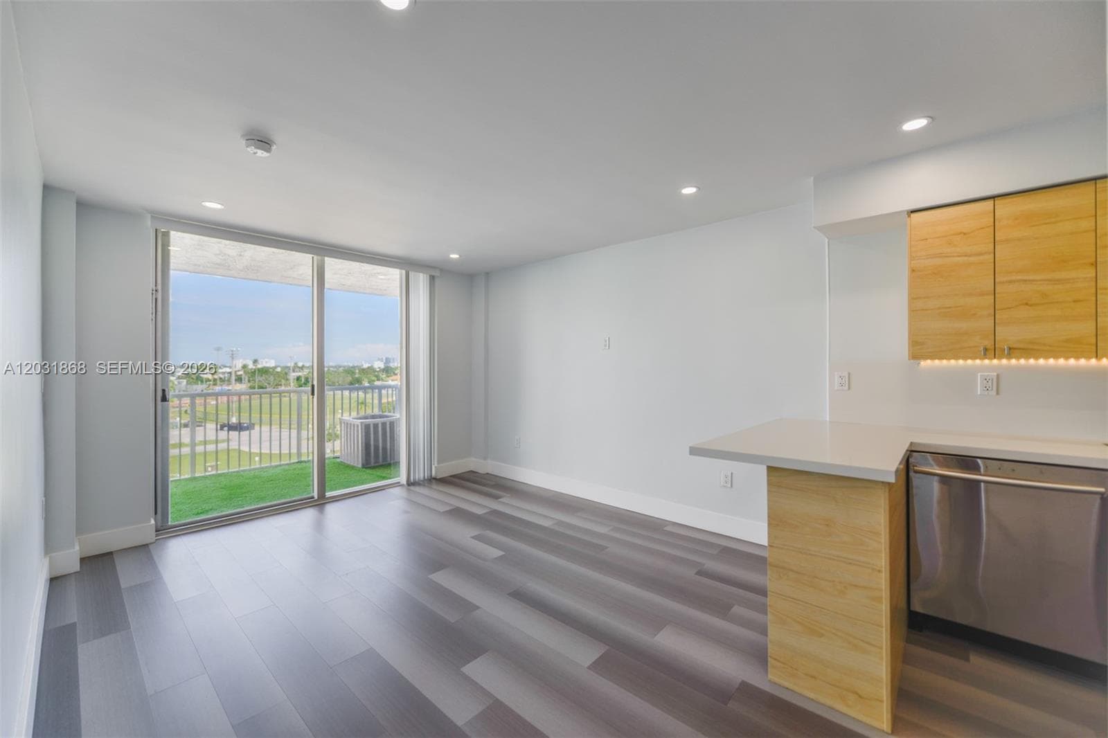 1800 NW 24th Ave # 712, Miami, FL 33125 photo 4