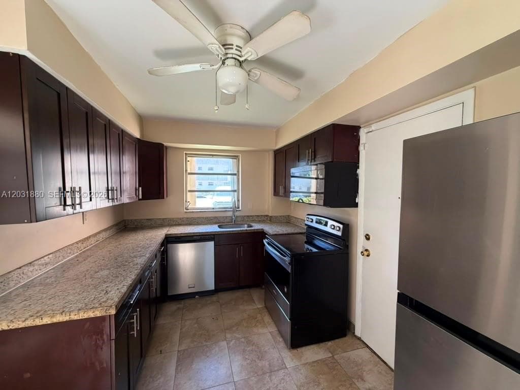 1450 NE 191st St # 106, Miami, FL 33179 photo 2