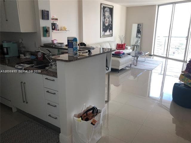 325 S Biscayne Blvd # 2824, Miami, FL 33131 photo 4