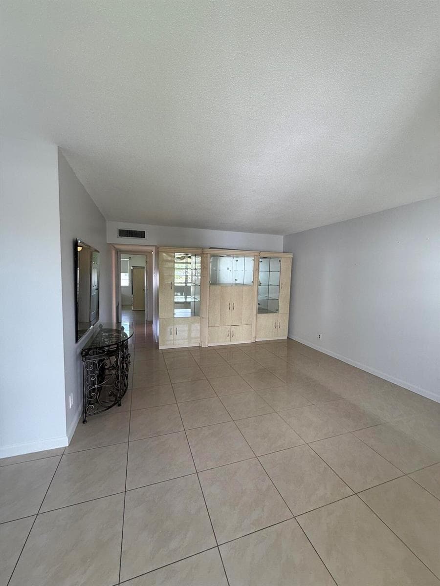 184 Easthampton H, West Palm Beach, FL 33417 photo 3