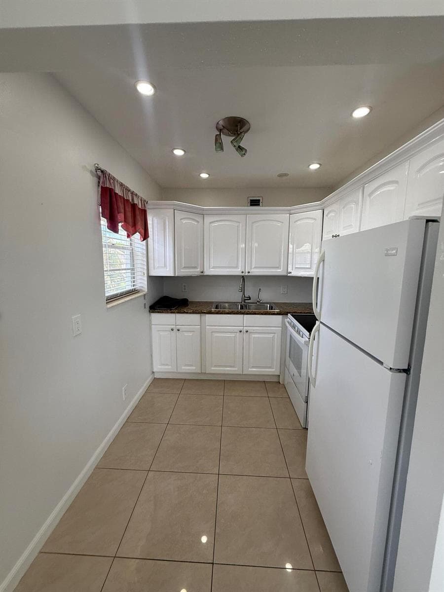 184 Easthampton H, West Palm Beach, FL 33417 photo 5