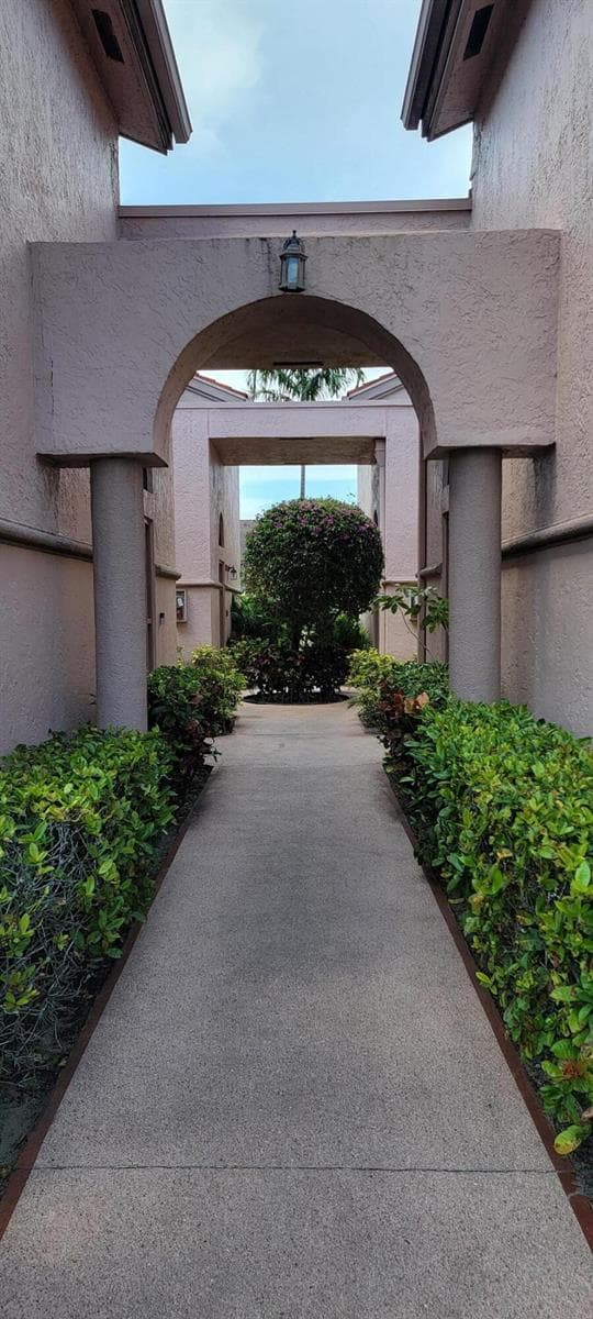 5299 Europa Drive # P, Boynton Beach, FL 33437 photo 2