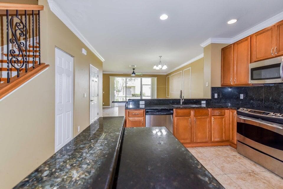 9687 Lago Drive, Boynton Beach, FL 33472 photo 4