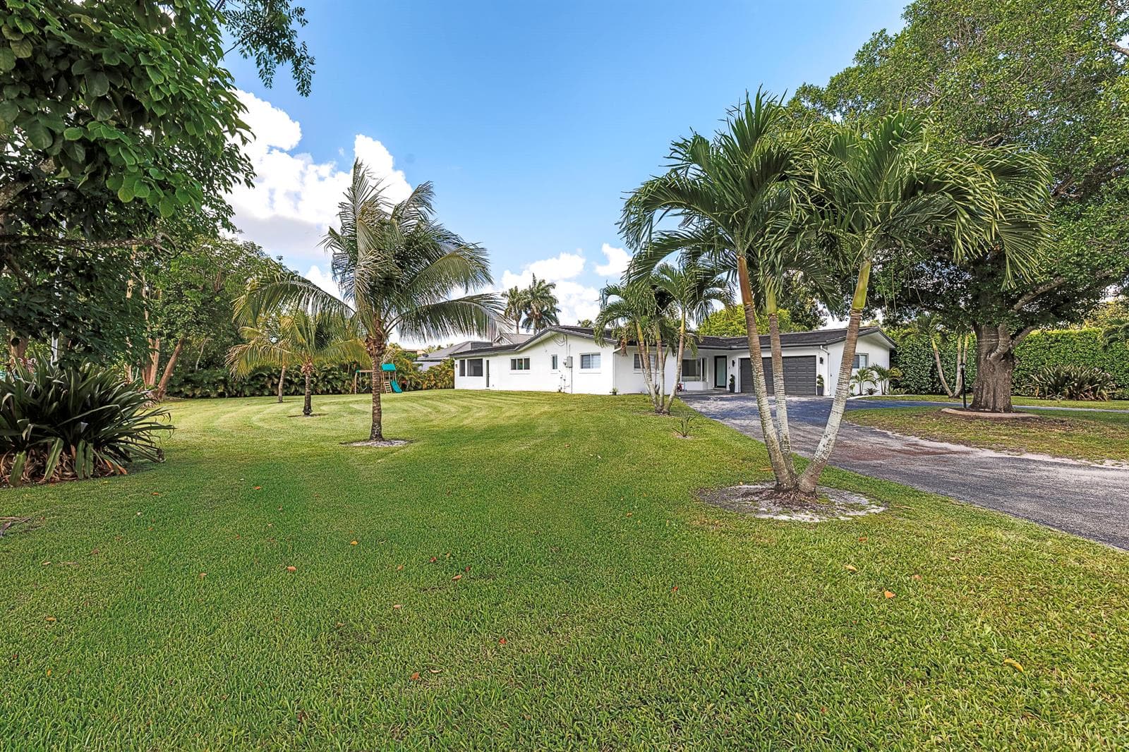 11821 NW 6th Court, Plantation, FL 33325 photo 4