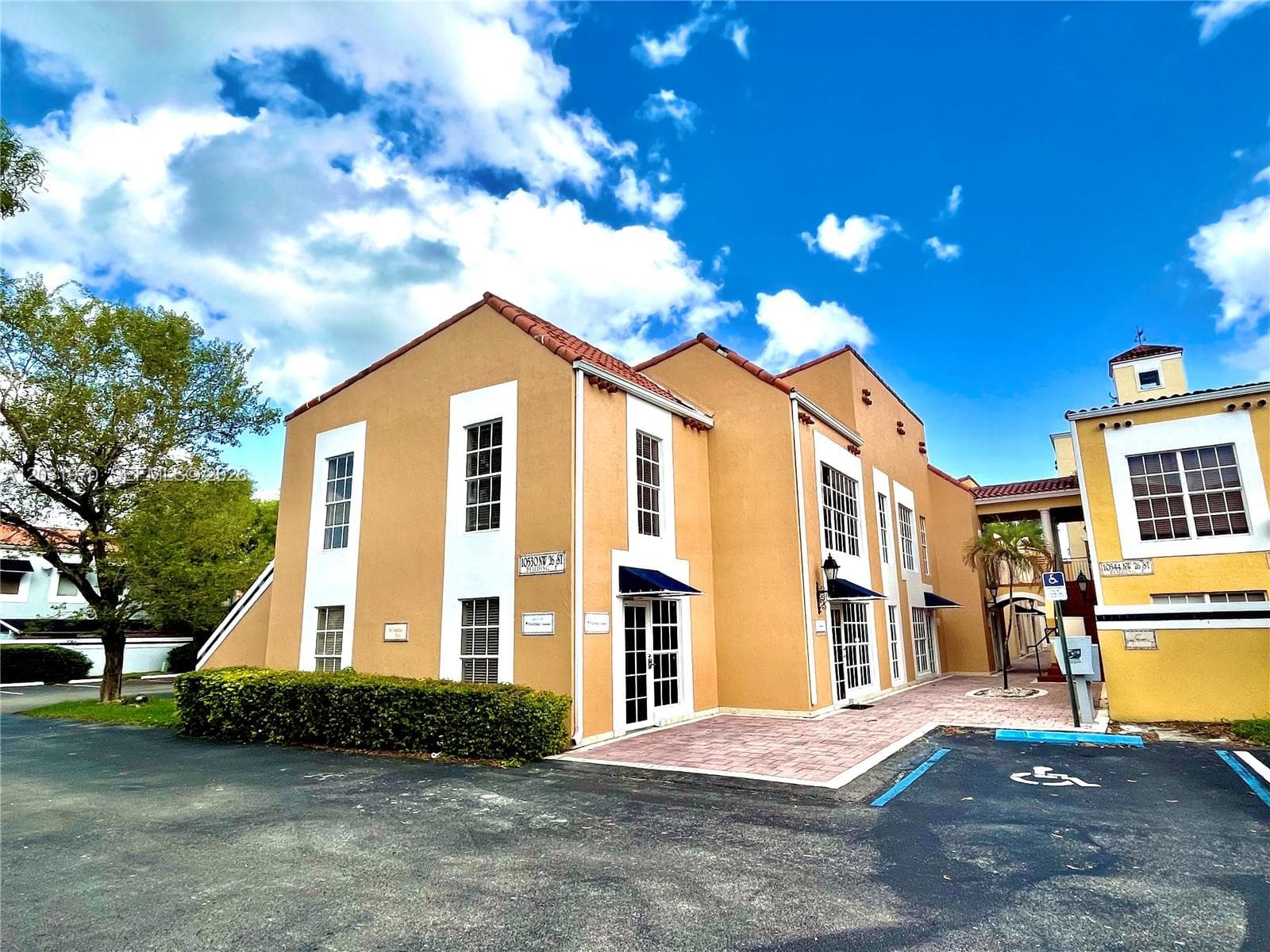 10530 NW 26 ST # F-201  SW, Doral, FL 33172 photo 2