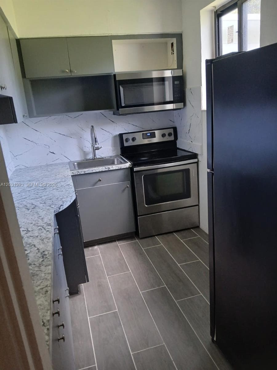 1400 NE 148th St # 2, Miami, FL 33161 photo 5