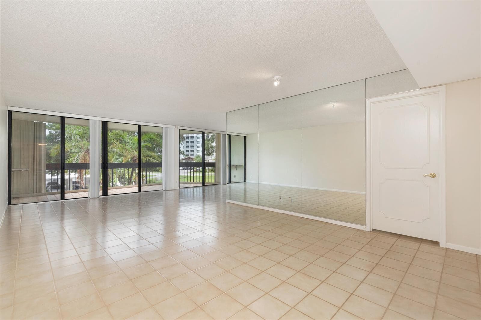 2000 Presidential Way # 206, West Palm Beach, FL 33401 photo 3