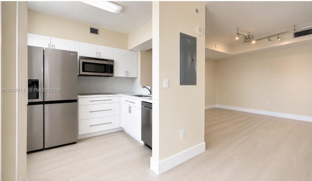 1 Glen Royal Pkwy # 1210, Miami, FL 33125 photo 4