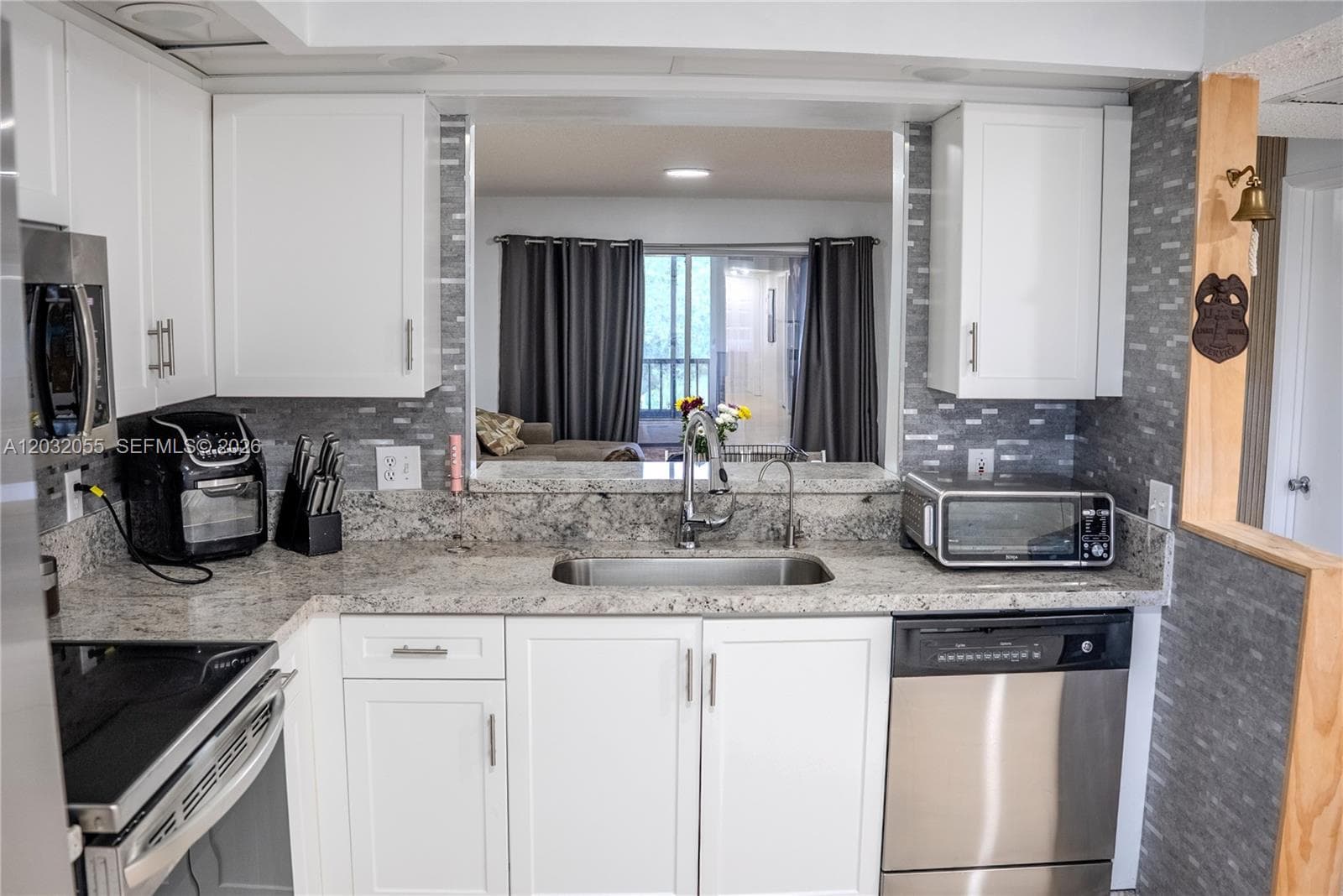 1200 SW 137th Ave # 305E, Pembroke Pines, FL 33027 photo 5