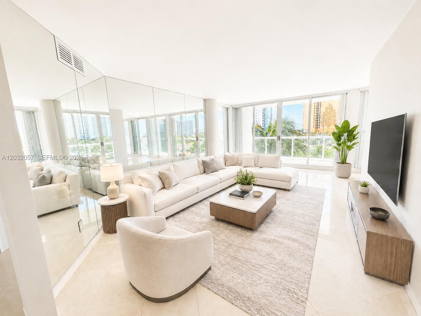 16400 Collins Ave # 542, Sunny Isles Beach, FL 33160 photo 3