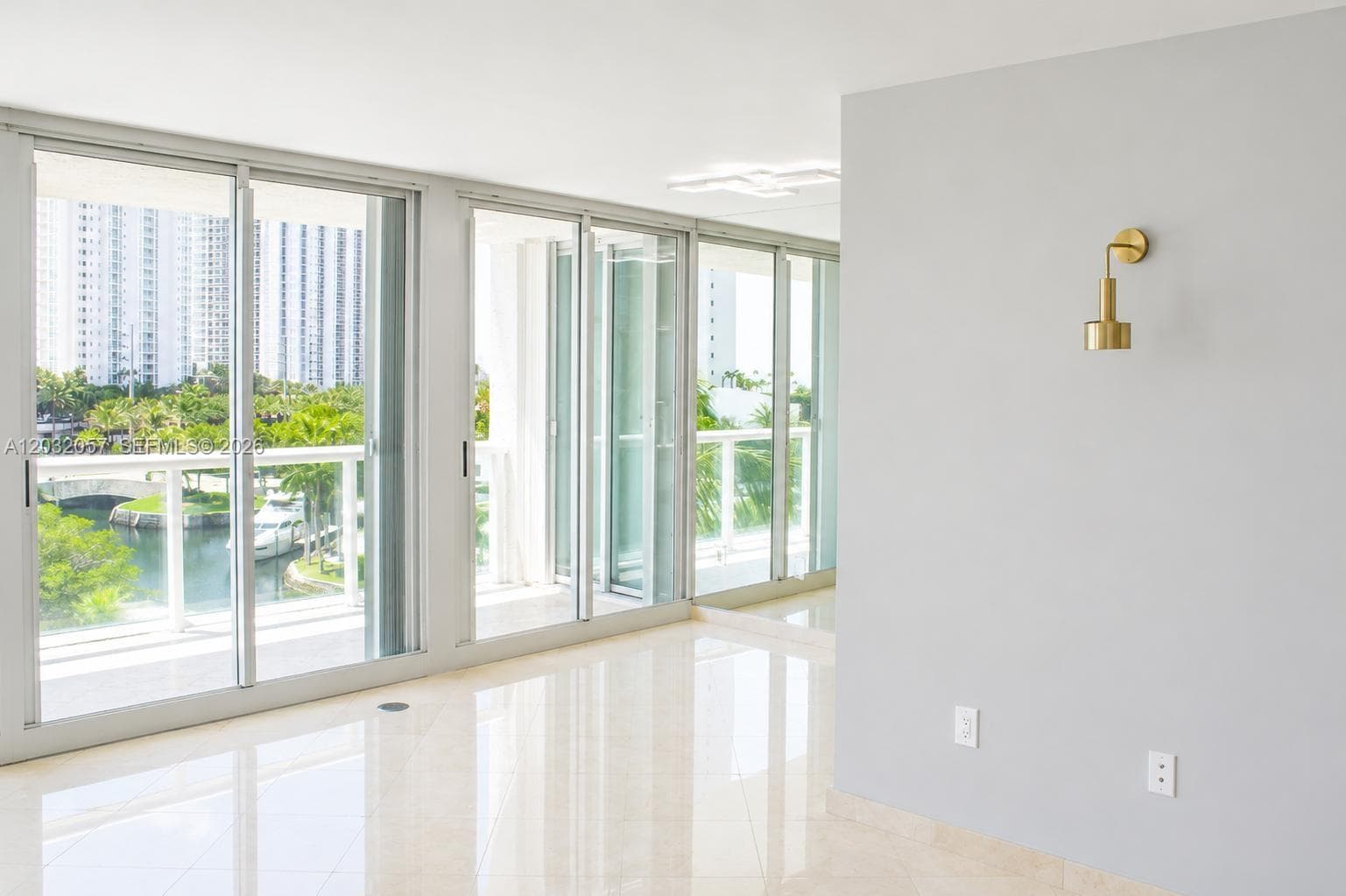 16400 Collins Ave # 542, Sunny Isles Beach, FL 33160 photo 4