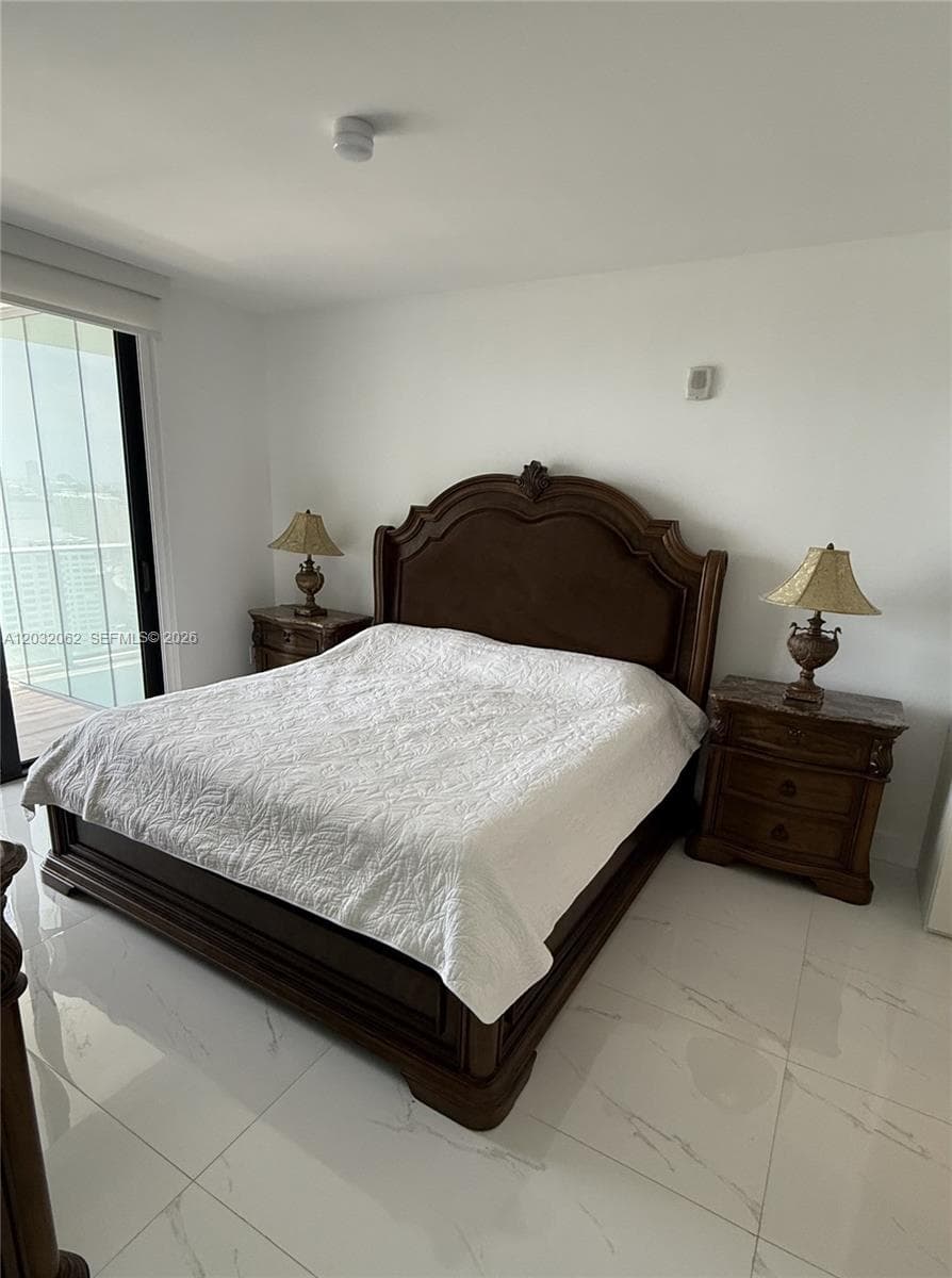 1010 Brickell Ave # 2704, Miami, FL 33131 photo 5