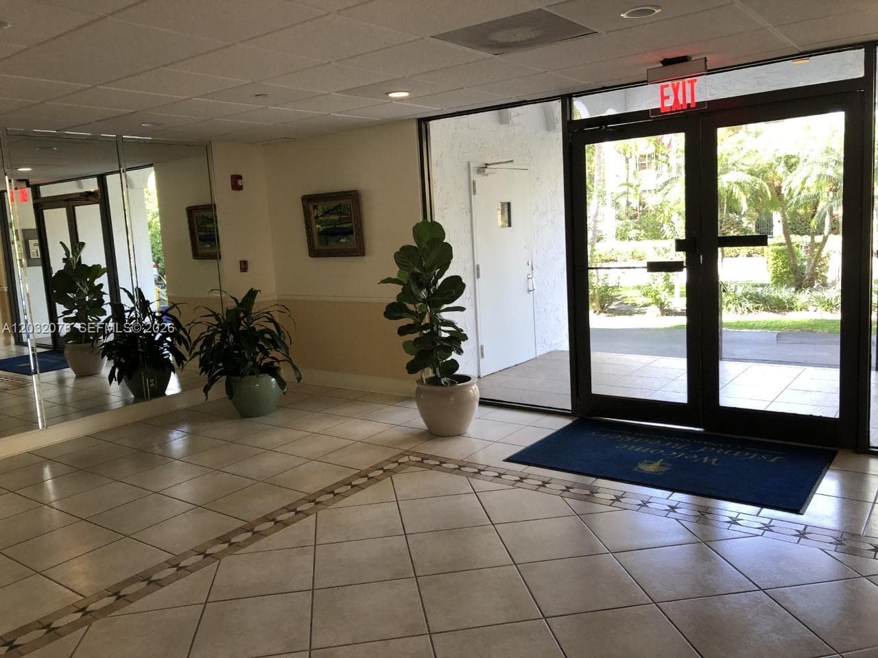 150 Ocean Lane Dr # 4B, Key Biscayne, FL 33149 photo 2