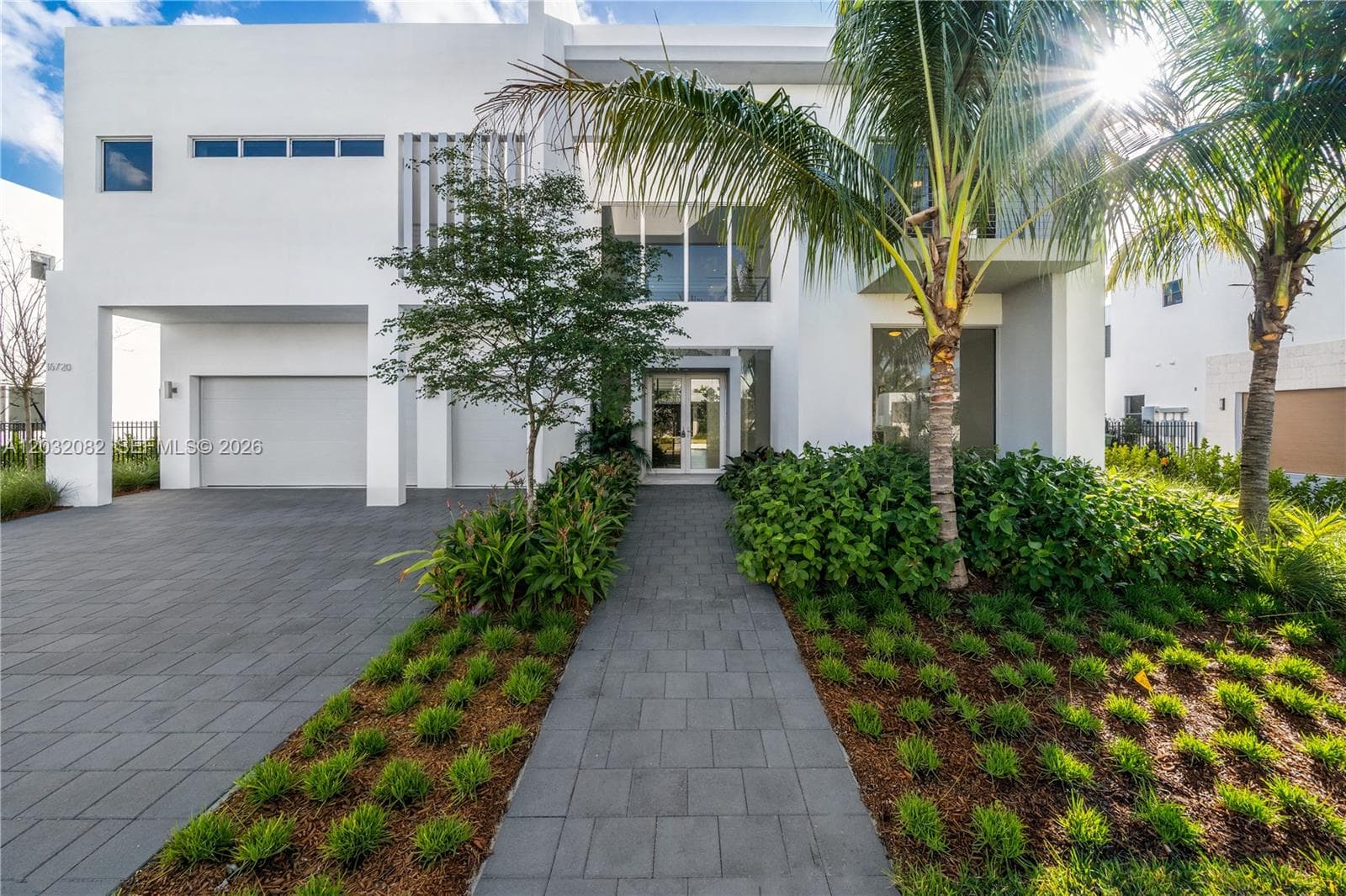 16720 N Botaniko Dr N, Weston, FL 33326 photo 2