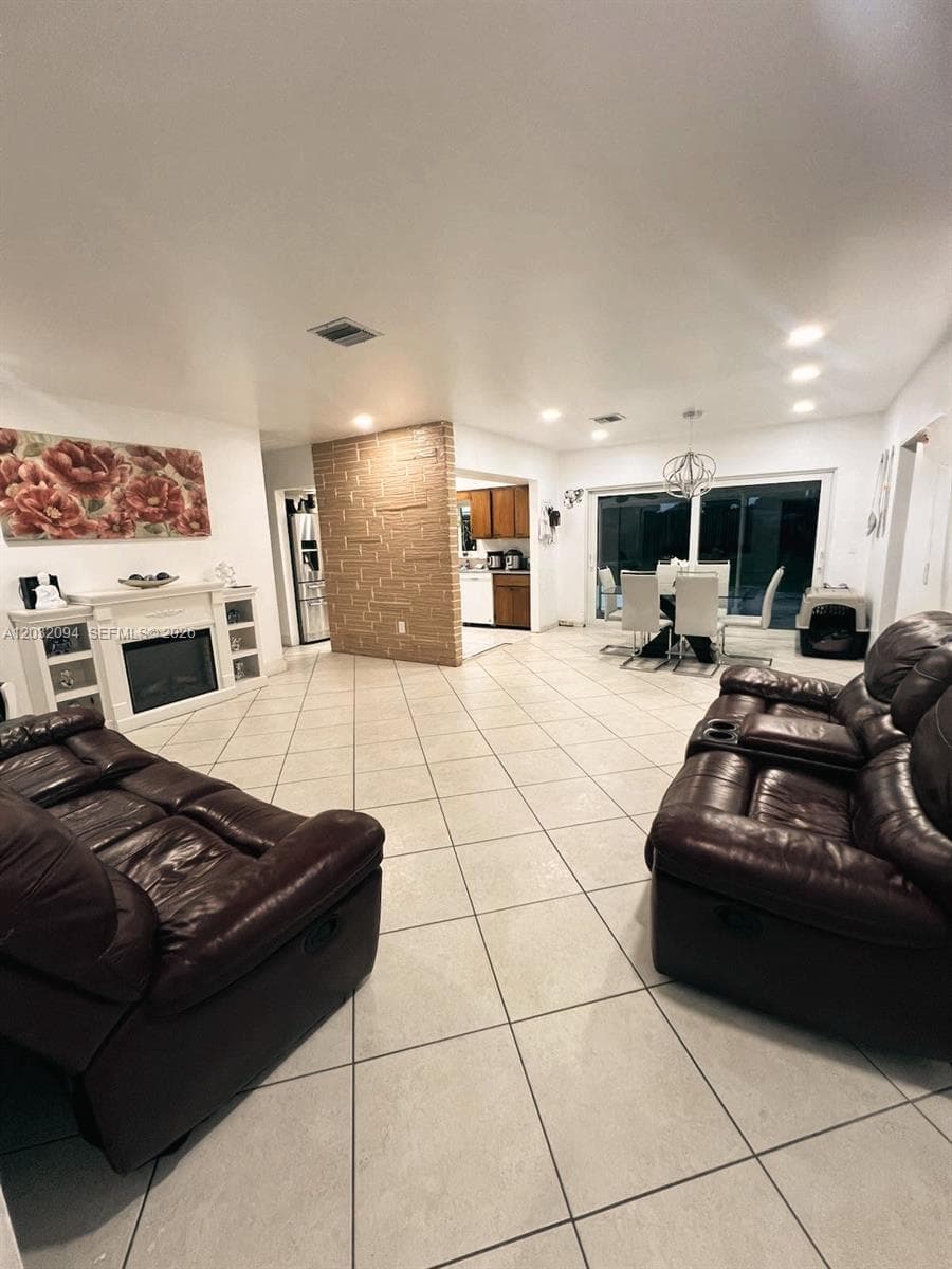 6492 SW 25th St, Miramar, FL 33023 photo 2