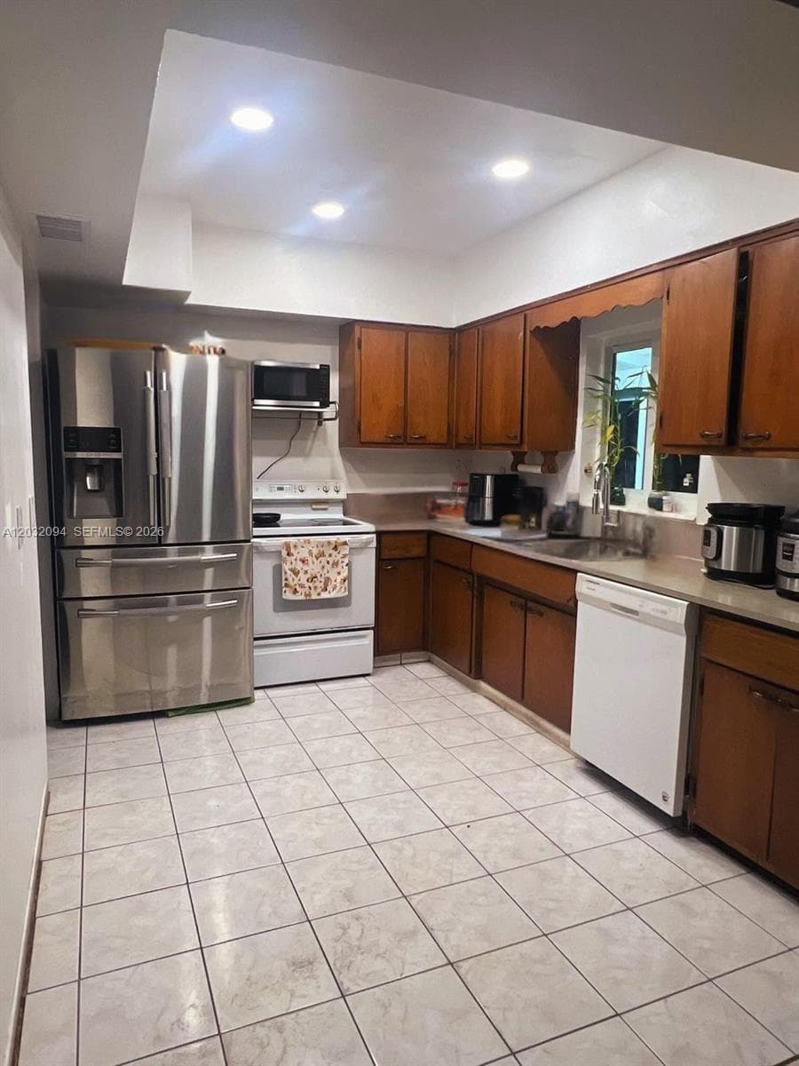 6492 SW 25th St, Miramar, FL 33023 photo 3