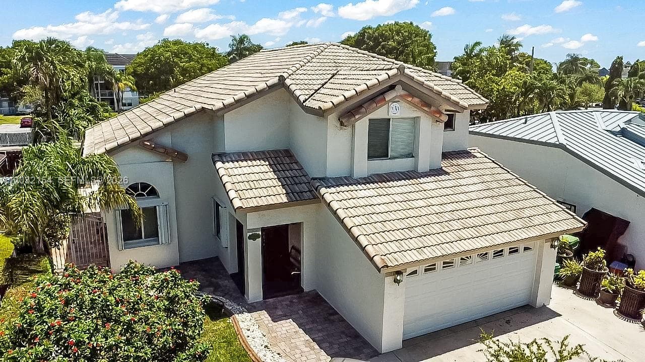 8532 SW 211th Ter, Cutler Bay, FL 33189 photo 4