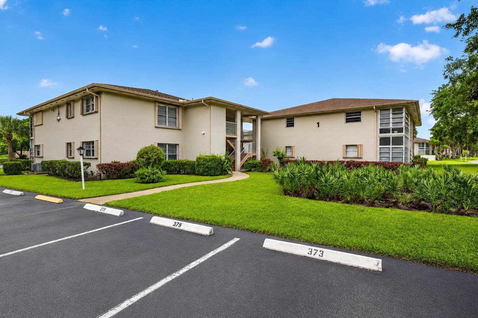 1 Lake Vista Trail # 207, Port St. Lucie, FL 34952 photo 2