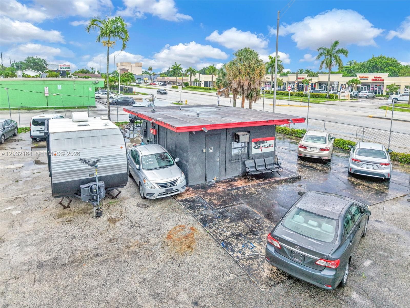 4601 W Hallandale Beach Blvd, Hollywood, FL 33023 photo 2